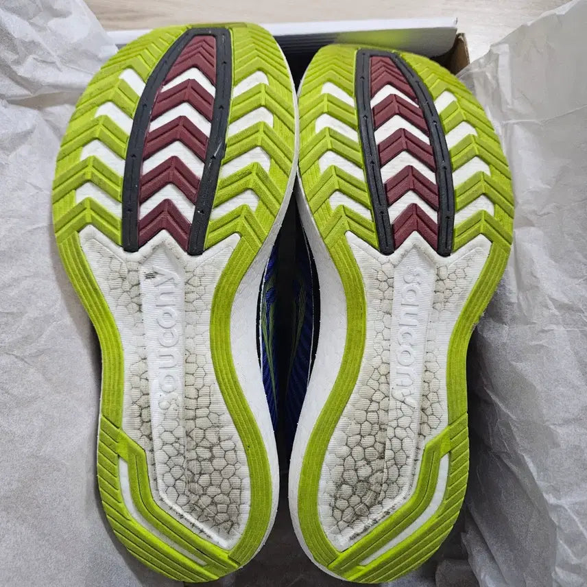 [BUNJANG] Saucony Endorphin Pro 2 Running Shoes / 써코니 엔돌핀 프로2 260mm