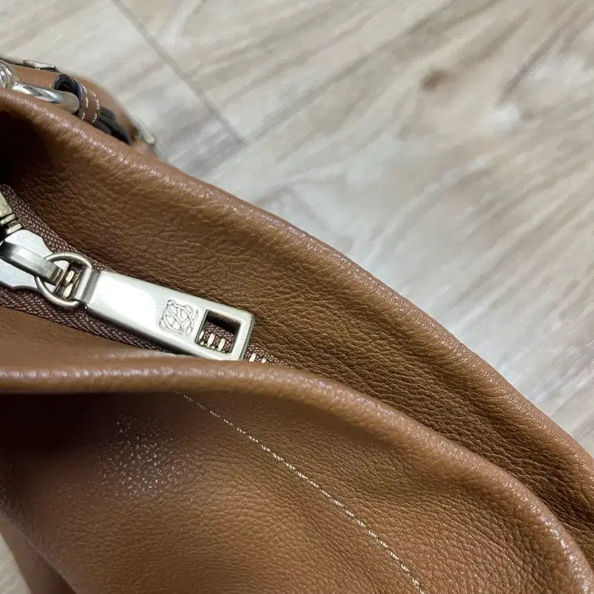 [BUNJANG] Louis Quatorze Leather Bag / 루이까또즈 가죽 백