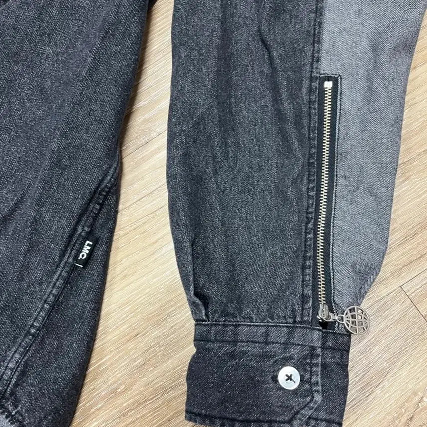 [BUNJANG] LMC Oversized Black Denim Shirt / LMC 오버핏 블랙데님 셔츠