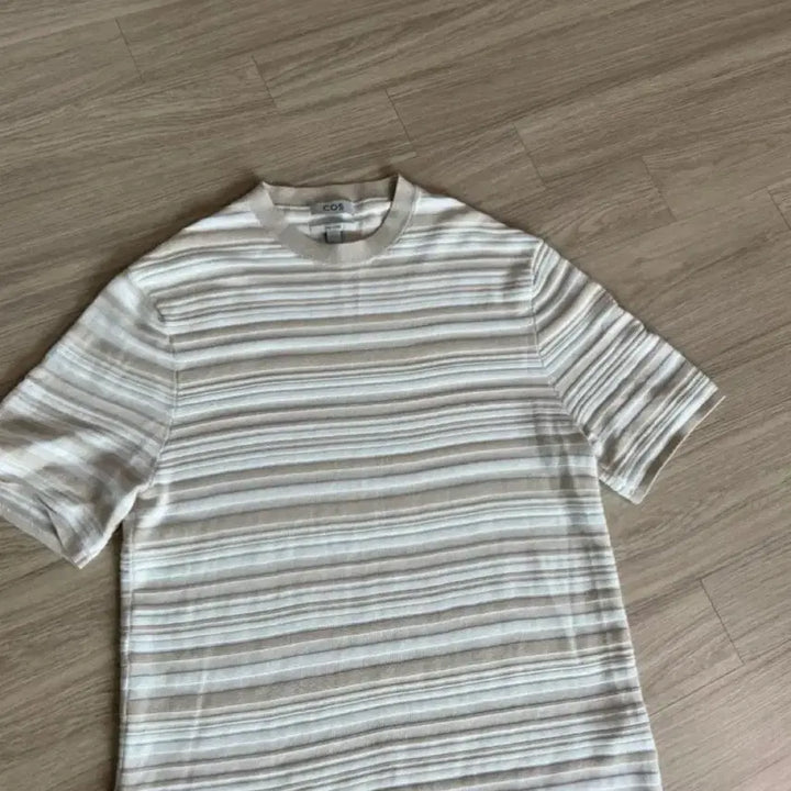 [BUNJANG] COS Jacquard Stripe Knit T-shirt / COS 코스 자카드 스트라이프 니트 티셔츠 (S)