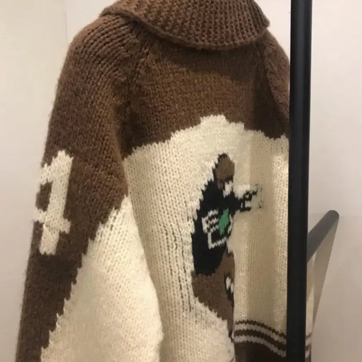 [BUNJANG] WeAre Rugby Cardigan (Brown) / 위아 럭비가디건 (브라운)