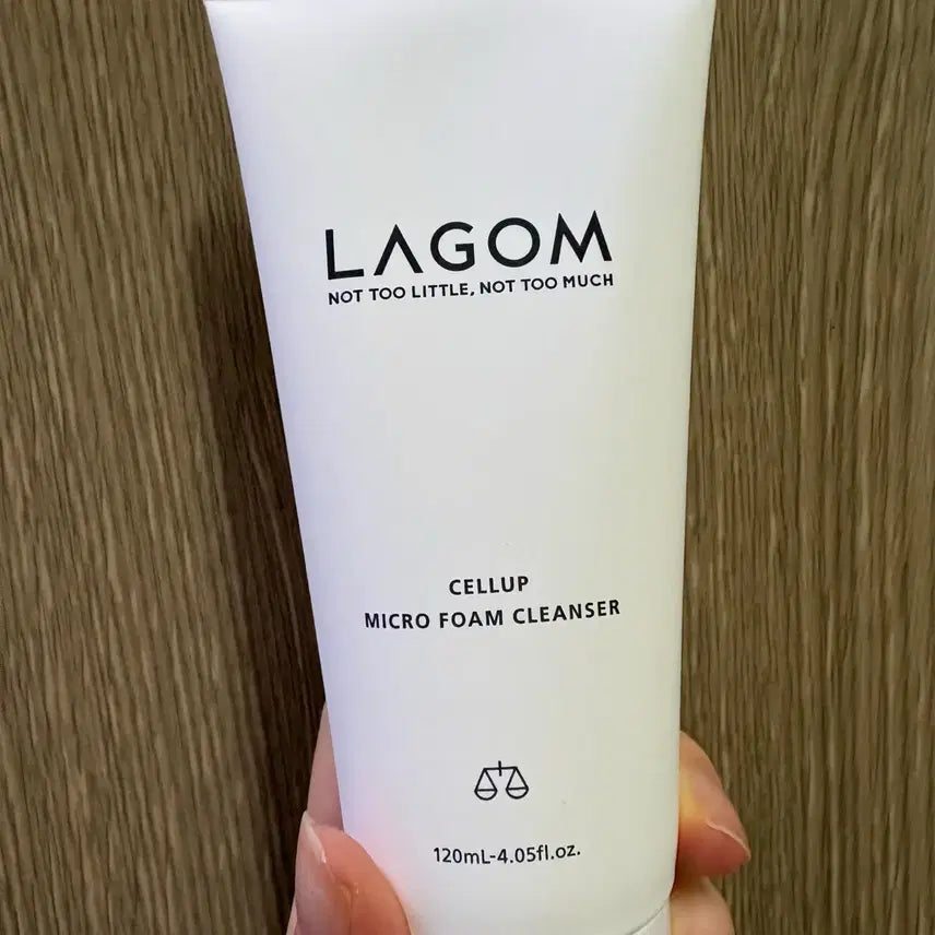 [BUNJANG] Lagom Celeb Micro Foam Cleanser 120ml / 새상품) 라곰 셀럽 마이크로 폼 클렌저 120m