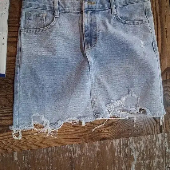 [BUNJANG] Denim Mini Skirt / 연청 데님 미니스커트 데미지 밑단