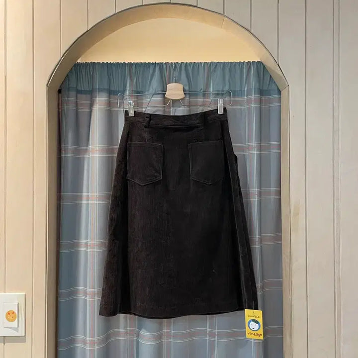 [BUNJANG] Brown Corduroy Midi Skirt / 브라운 코듀미디스커트