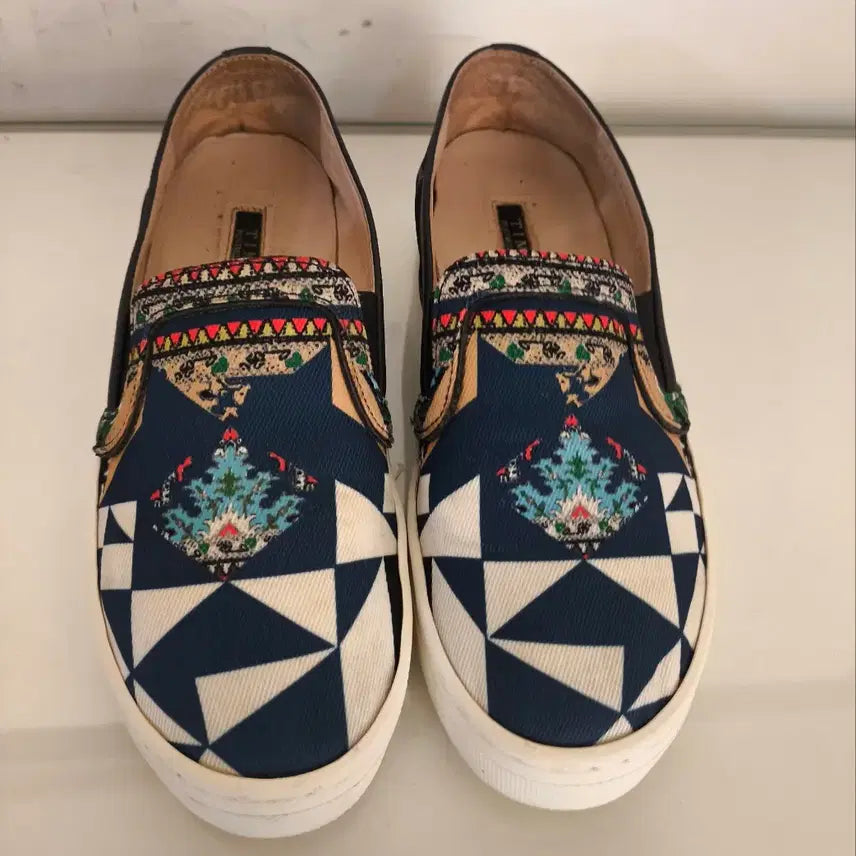 [BUNJANG] 235mm Time Pattern Slip-on / 235mm 타임 패턴 슬립온