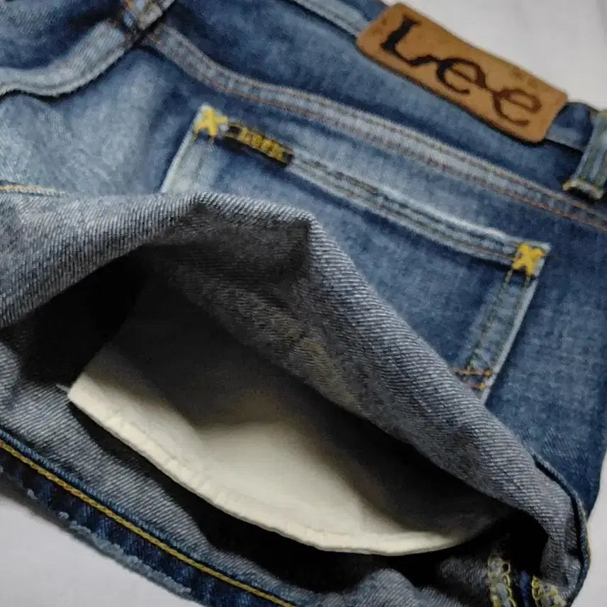 [BUNJANG] Lee Lady Lee Riders Denim Shorts / [S] Lee 레이디 라이더스 데님 숏팬츠 (Made in Japan)