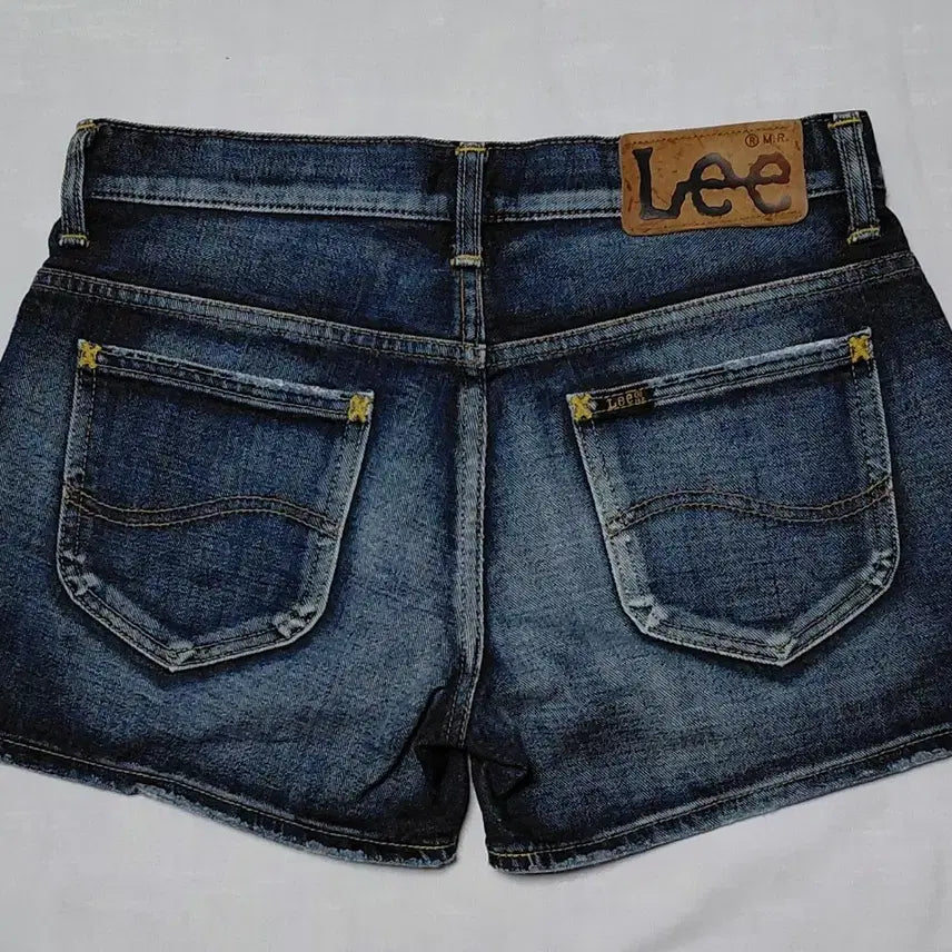 [BUNJANG] Lee Lady Lee Riders Denim Shorts / [S] Lee 레이디 라이더스 데님 숏팬츠 (Made in Japan)