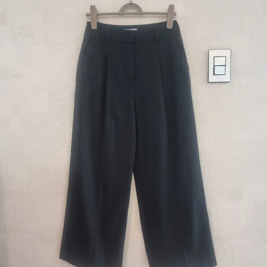 [BUNJANG] LIST Wide Slacks Black Pants / LIST 와이드 슬랙스 블랙 55