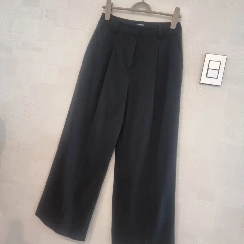 [BUNJANG] LIST Wide Slacks Black Pants / LIST 와이드 슬랙스 블랙 55