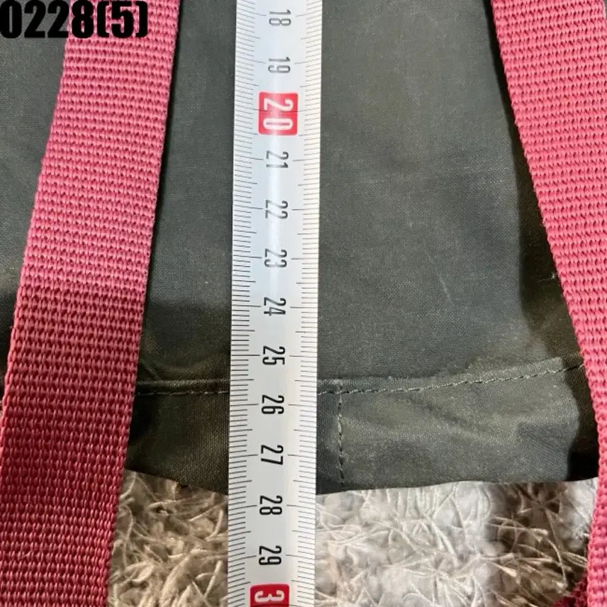 [BUNJANG] Fjallraven Kanken Mini Backpack Gray/Pink / 피엘라벤 칸켄 미니 백팩 그레이/핑크 0228