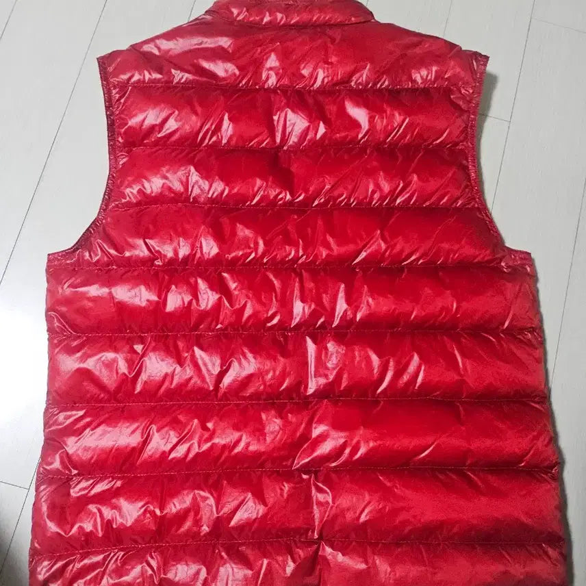 [SOLD OUT] [1]몽클레어 GUI 레드 로고 패딩 조끼