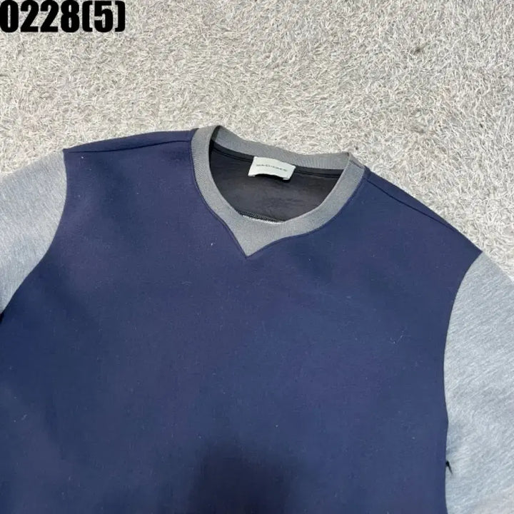 [BUNJANG] Solid Homme Two-tone Sweatshirt Navy/Grey / 솔리드옴므 배색 맨투맨 네이비/회색 0228