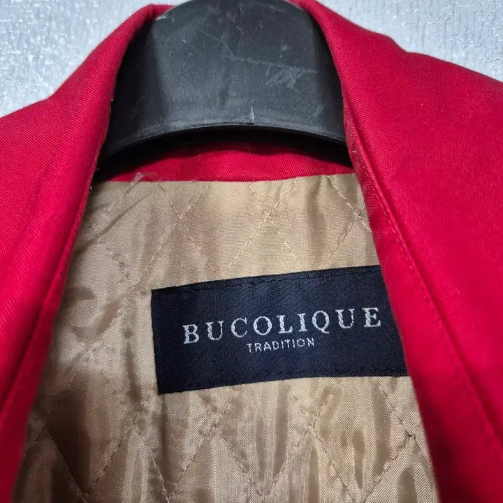 [BUNJANG] Vicolique Red Quilted Trench Coat - Size 55 / 비꼴리끄 레드 누빔 트렌치코트 55