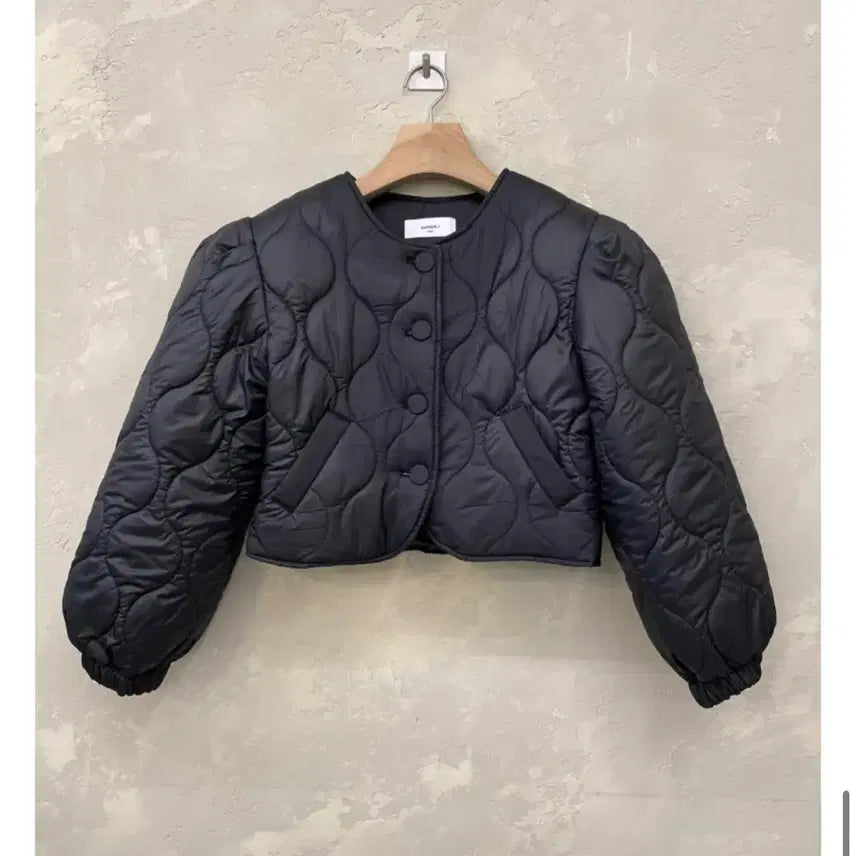 [BUNJANG] Antique J Vivian Padded Jacket / 엔티크제이 비비안패딩 블랙
