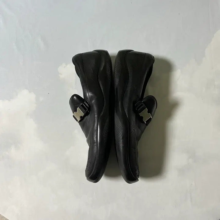 [BUNJANG] Prada Sports Buckle Strap Loafers / Prada sports buckle strap loafers