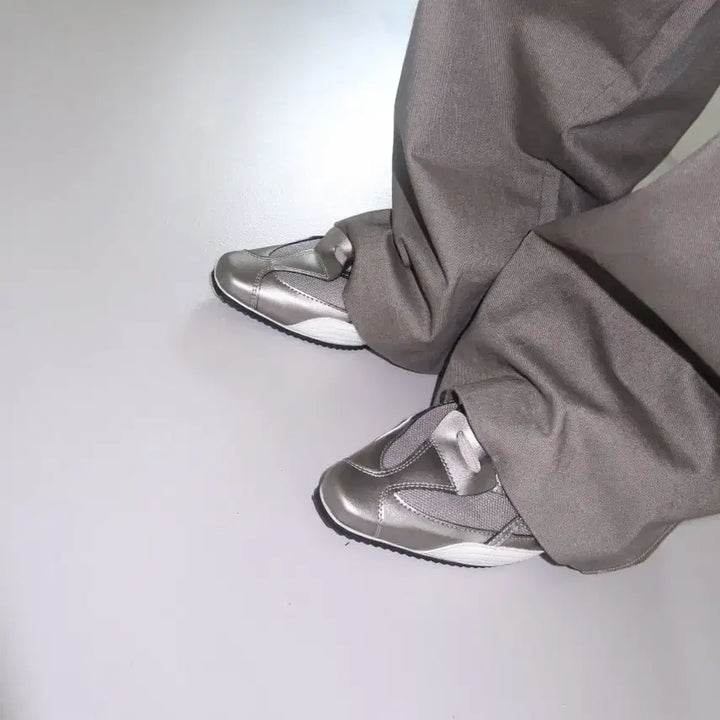 [BUNJANG] Metal Low Sneakers / 메탈 로우 스니커즈