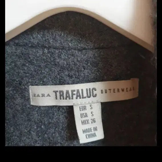 [BUNJANG] ZARA Boucle Long Coat - Size 55 / 자라 부클 롱코트/55