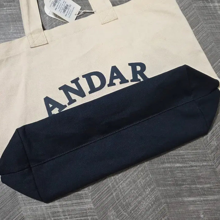 [BUNJANG] Andar Canvas Tote Bag / 안다르 로고 캔버스백