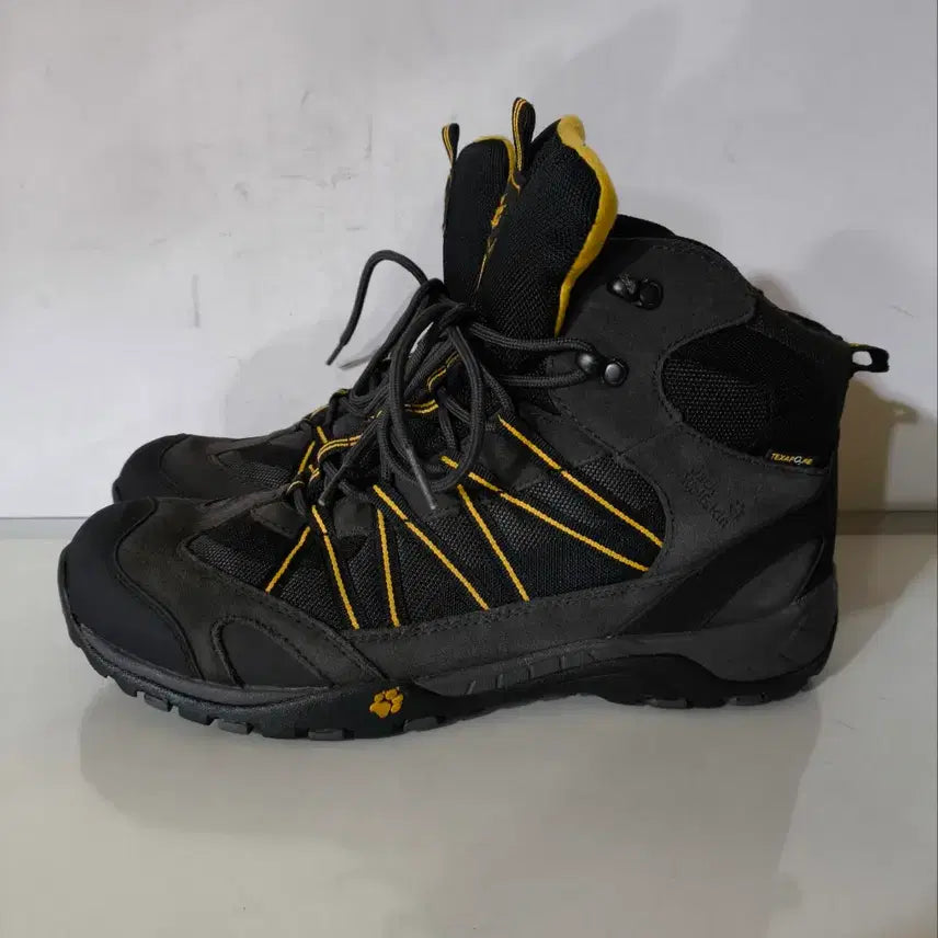 [SOLD OUT] 300mm 잭울프스킨 texaore 방수 중등산화