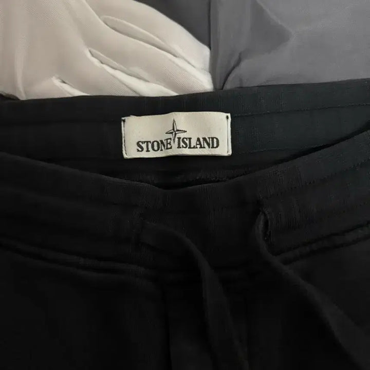 [BUNJANG] Stone Island Cargo Shorts L / (정품) 스톤아일랜드 카고 반바지 L