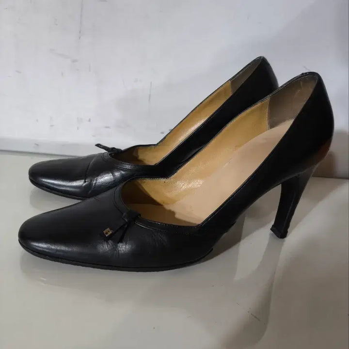 [BUNJANG] Bally Black Ribbon Heels / 235~240mm 발리 블랙리본 힐 구두