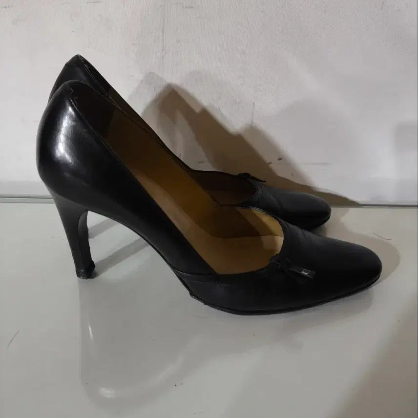 [BUNJANG] Bally Black Ribbon Heels / 235~240mm 발리 블랙리본 힐 구두