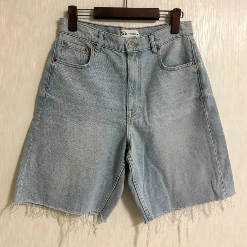 [BUNJANG] ZARA Mid-Rise Bermuda Pants (Size 36) / 자라 미드라이즈 버뮤다 팬츠 36