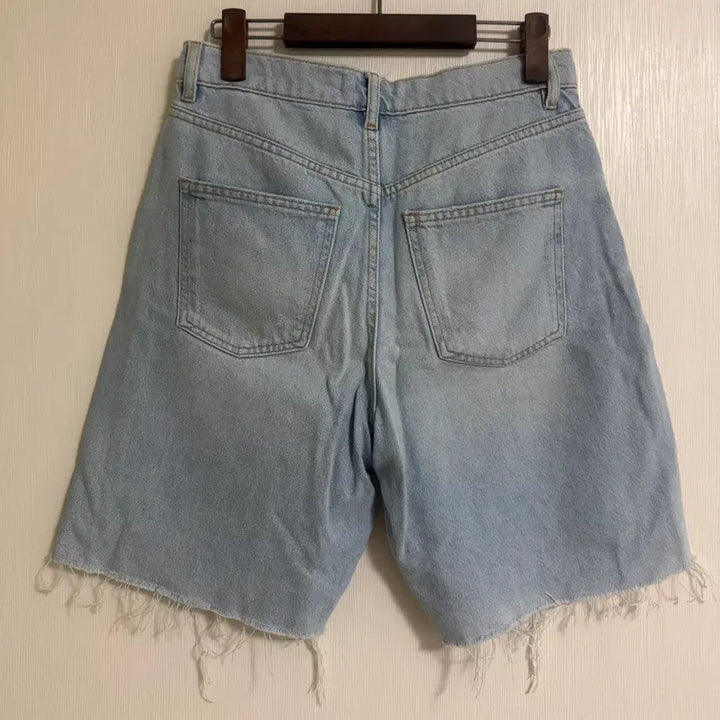 [BUNJANG] ZARA Mid-Rise Bermuda Pants (Size 36) / 자라 미드라이즈 버뮤다 팬츠 36