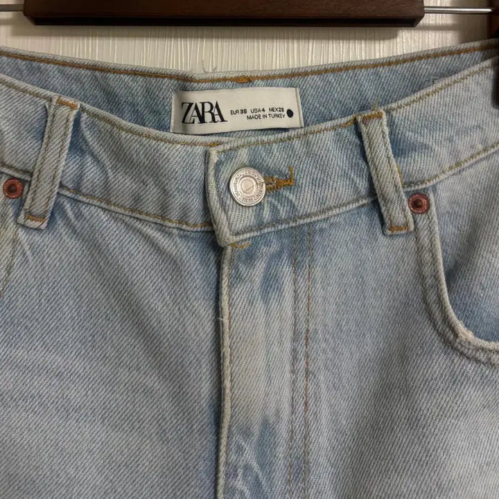 [BUNJANG] ZARA Mid-Rise Bermuda Pants (Size 36) / 자라 미드라이즈 버뮤다 팬츠 36