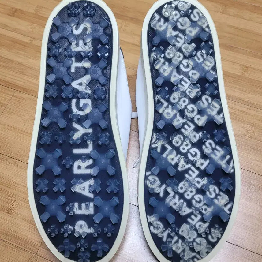 [SOLD OUT] 파리게이츠 남성 엠보 로고 라인 골프화 (새상품)