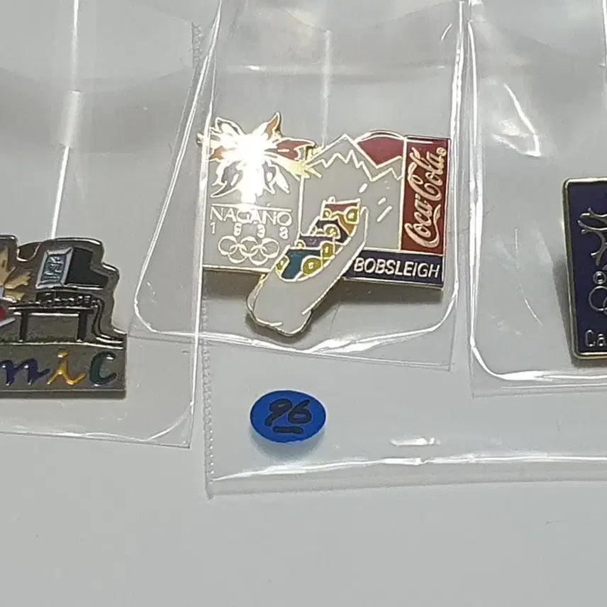 [BUNJANG] Olympic Commemorative Badges (Calgary/Nagano/Vancouver) Set of 3 / 올림픽 기념 뱃지 (캘거리/나가노/밴쿠버) 3종