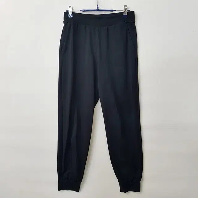 [SOLD OUT] 유니클로 AIRism 밴딩 조거 팬츠 블랙