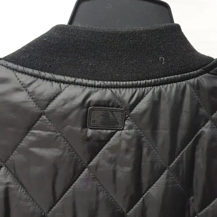 [BUNJANG] MLB New York Yankees Diamond Quilted Jacket / MLB 뉴욕양키즈 퀼팅 자켓 100