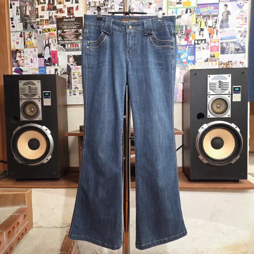 [BUNJANG] Vintage Stitch Low Rise Bootcut Denim Pants / 빈티지 스티치 로우라이즈 부츠컷 진청 데님 팬츠