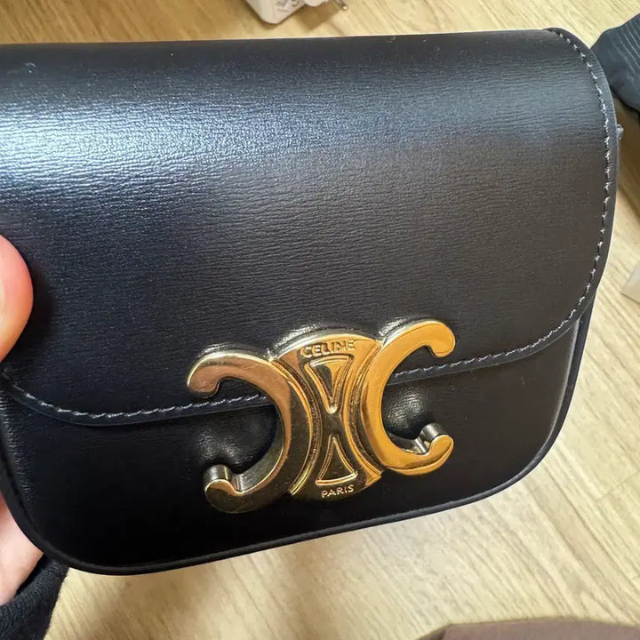 [BUNJANG] Celine Mini Claude Bag Black Triomphe / 셀린느 미니 클로드백 블랙 트리오페 팝니다.