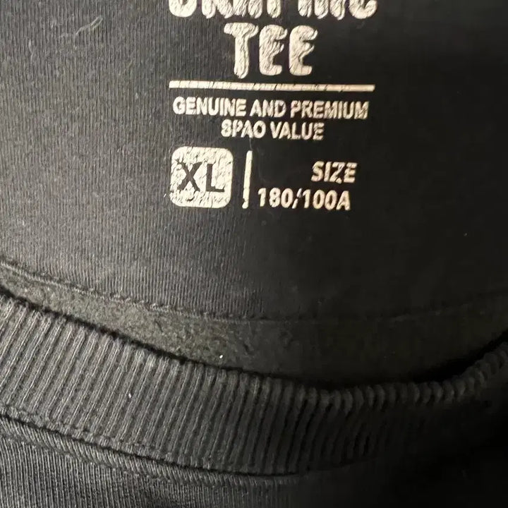 [BUNJANG] Black Embroidered Bear Sweatshirt / 곰돌이 자수 블랙 맨투맨 티셔츠