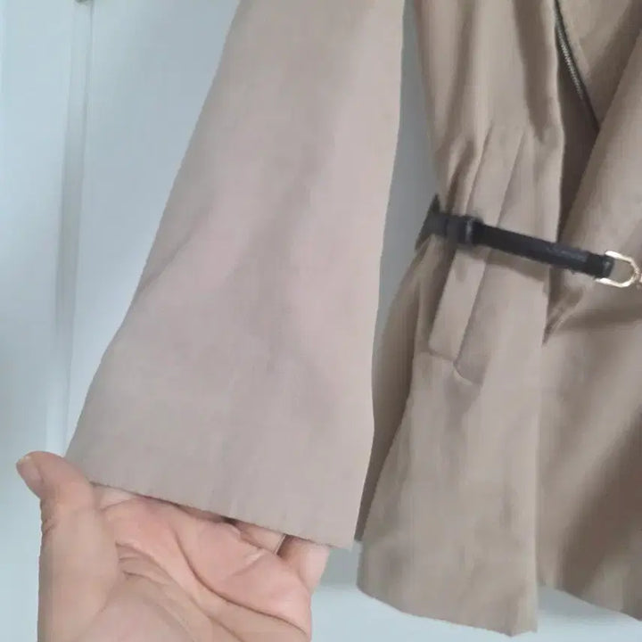 [BUNJANG] Beige Trench Coat with Belt / 베이지 트렌치코트 + 벨트