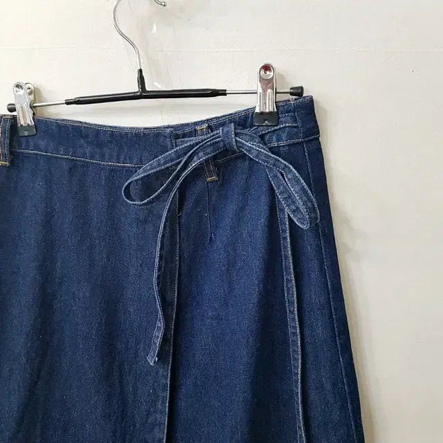 [BUNJANG] PLAY CHESS Denim Wrap Skirt / PLAY CHESS 랩 장식 데님 스커트