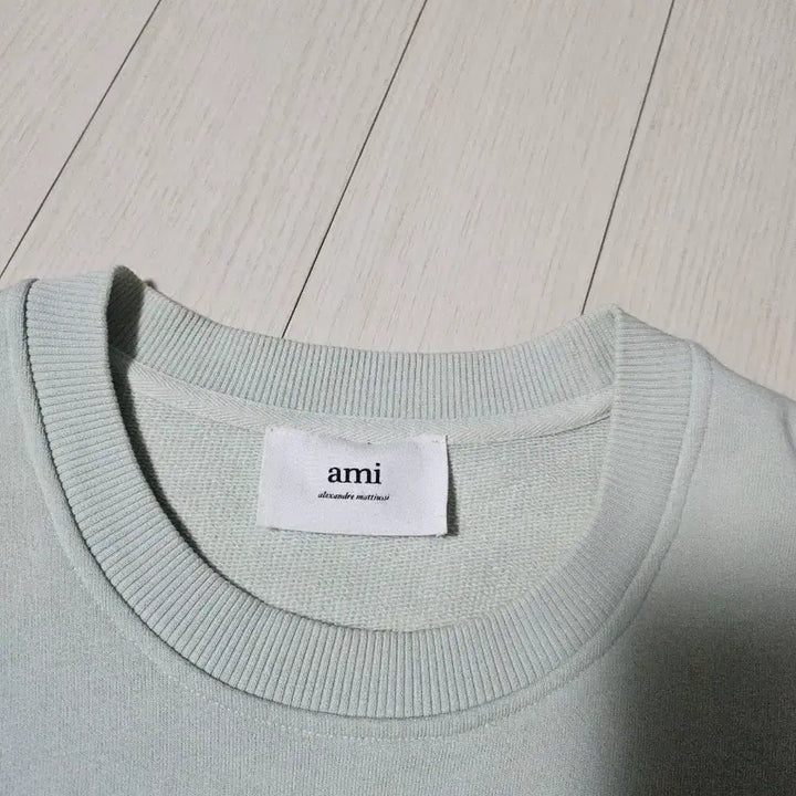 [BUNJANG] XL Army Small Heart Logo Sweatshirt / [L]아미 스몰 하트 로고 맨투맨