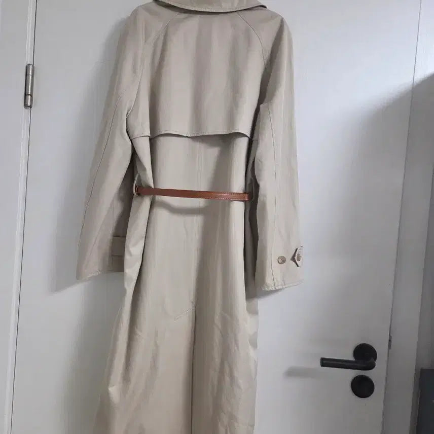 [BUNJANG] Beige Check Lined Long Trench Coat / 베이지색 체크 안감 롱 트렌치코트