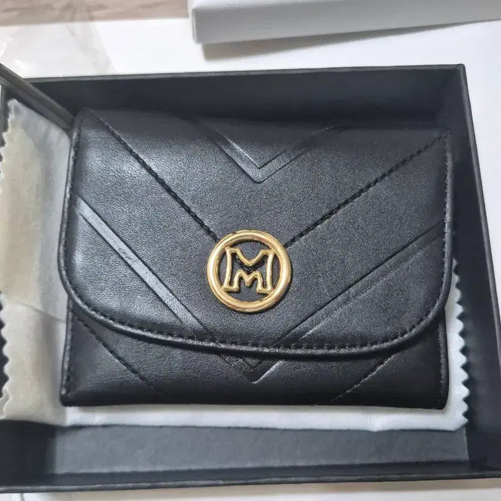 [BUNJANG] Metrocity Women's Tri-fold Wallet / 매트로시티 3단 반지갑 M221WP0311Z