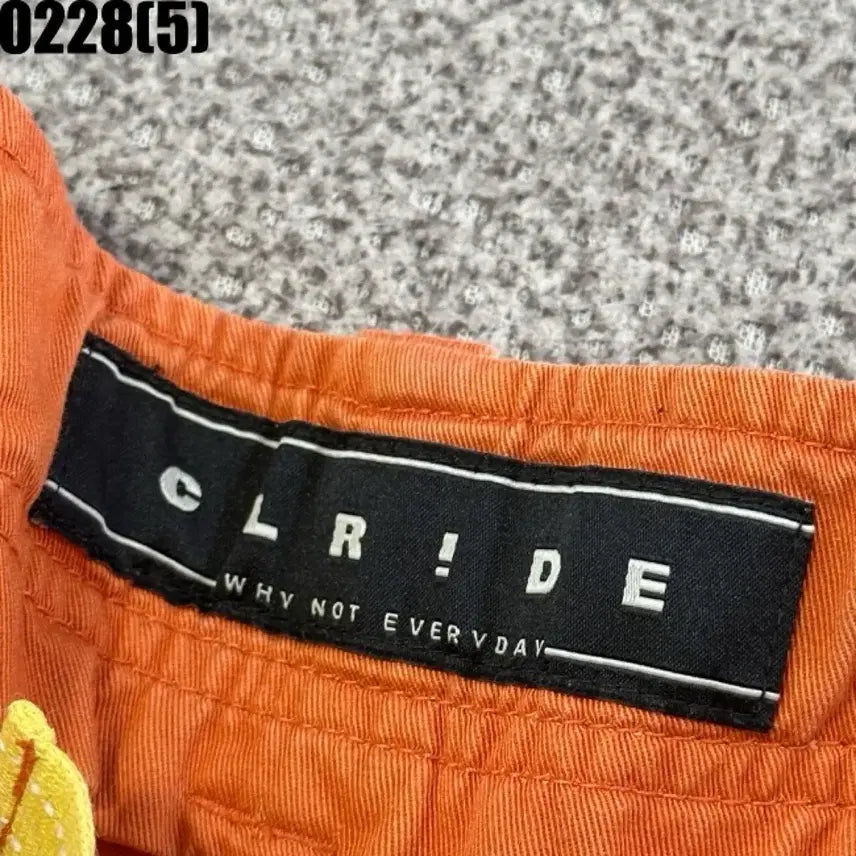 [BUNJANG] Clyde Orange Cargo Shorts 84 / 클라이드 오렌지색 카고 반바지84 0228
