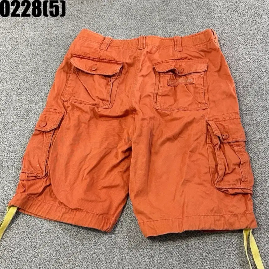 [BUNJANG] Clyde Orange Cargo Shorts 84 / 클라이드 오렌지색 카고 반바지84 0228
