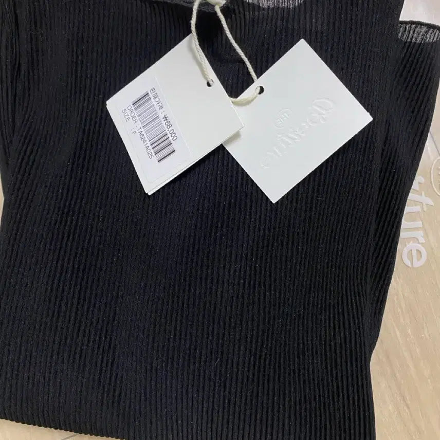 [BUNJANG] D.Aperture Pleats Top / 디애퍼쳐 플리츠 탑(새상품)