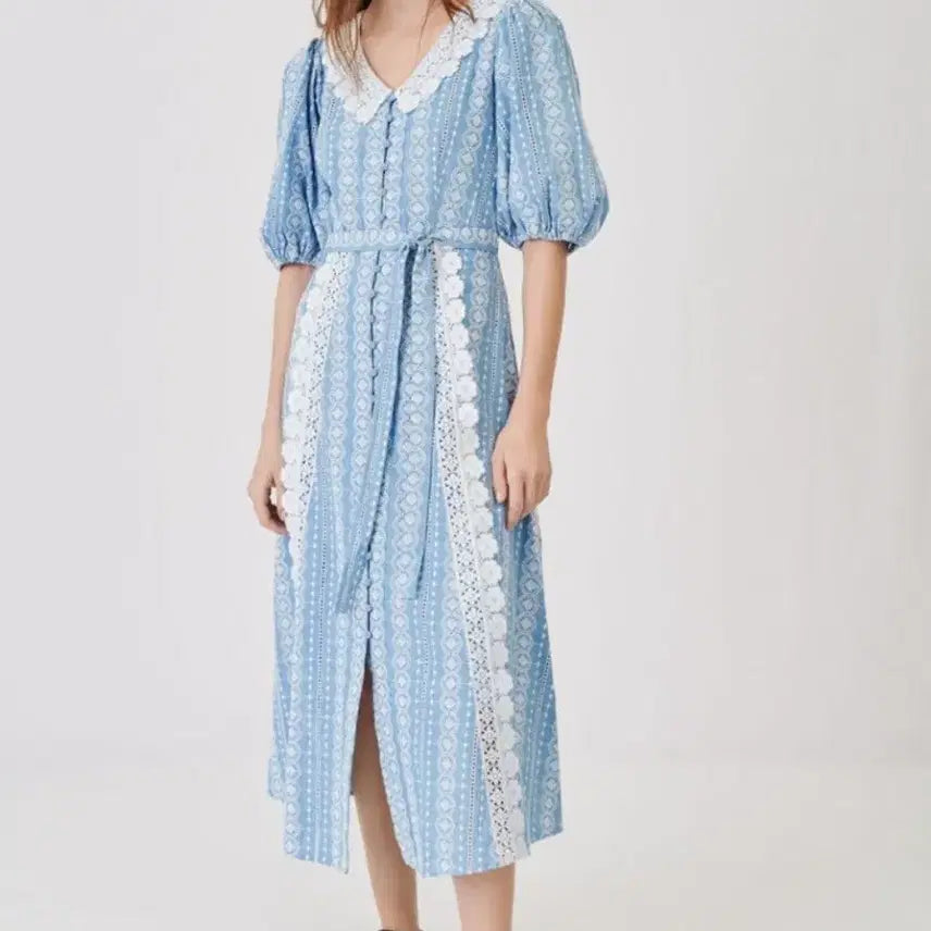 [SOLD OUT] 마쥬 라비아나 레이스 펀칭 원피스