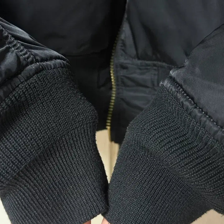 [BUNJANG] Alpha Industries MA-1 Black Regular Fit Bomber Jacket / M) 알파인더스트리 MA-1 블랙 레귤러핏