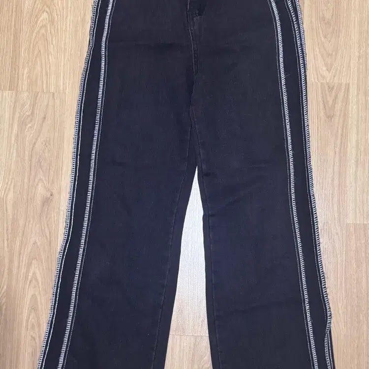 [BUNJANG] MIO Wide Denim Pants with Stitching / 미오 와이드 데님 팬츠 스티치 포인트