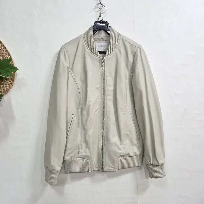 [BUNJANG] Hassitde Lambskin Bomber Jacket (Size 55) / Hassitde 양가죽 봄버 자켓 55