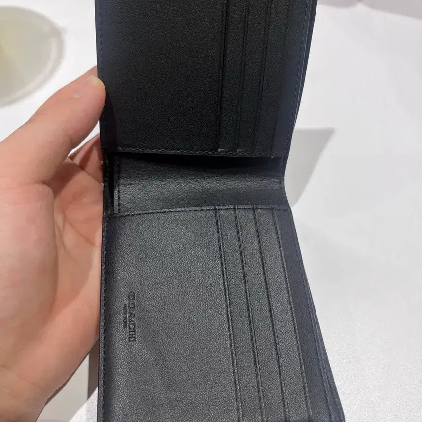 [BUNJANG] Coach Signature Pattern Bi-fold Wallet / 코치 정품 반지갑
