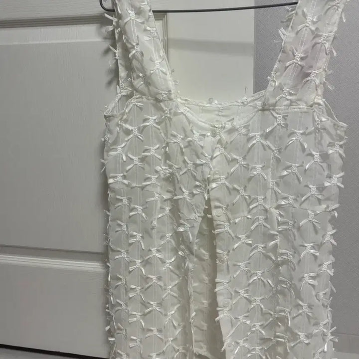 [BUNJANG] Hocus Pocus Ribbon Bustier Top / 호쿠스포쿠스 리본 뷔스티에 화이트